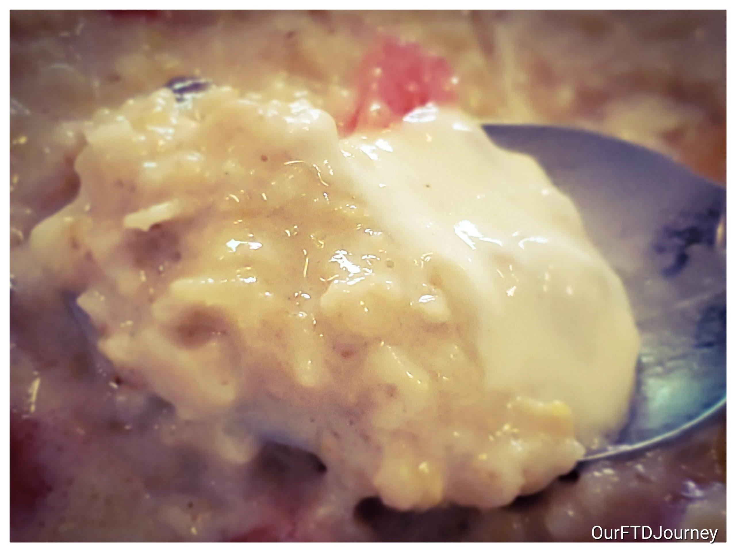 Oatmeal with Yogurt and Fruit